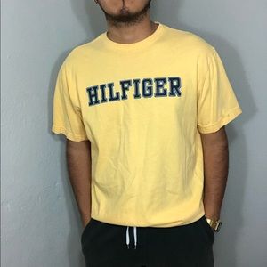 Vintage Y2K Tommy Hilfiger Tee Men small